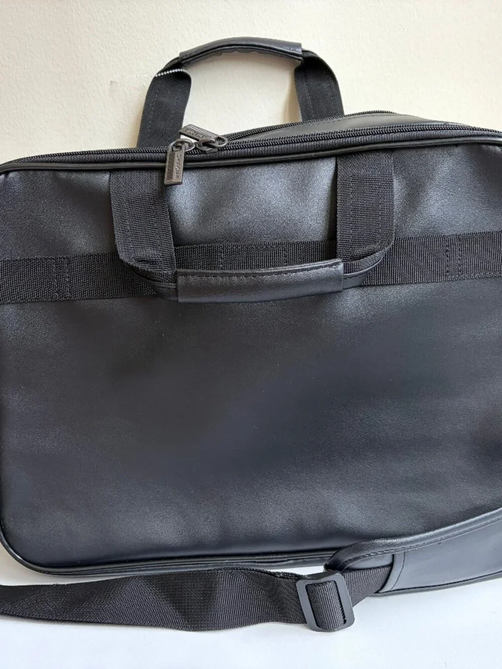 Samsonite men’s High Street laptop briefcase, 15.6” notebook, new with tag, Trav
